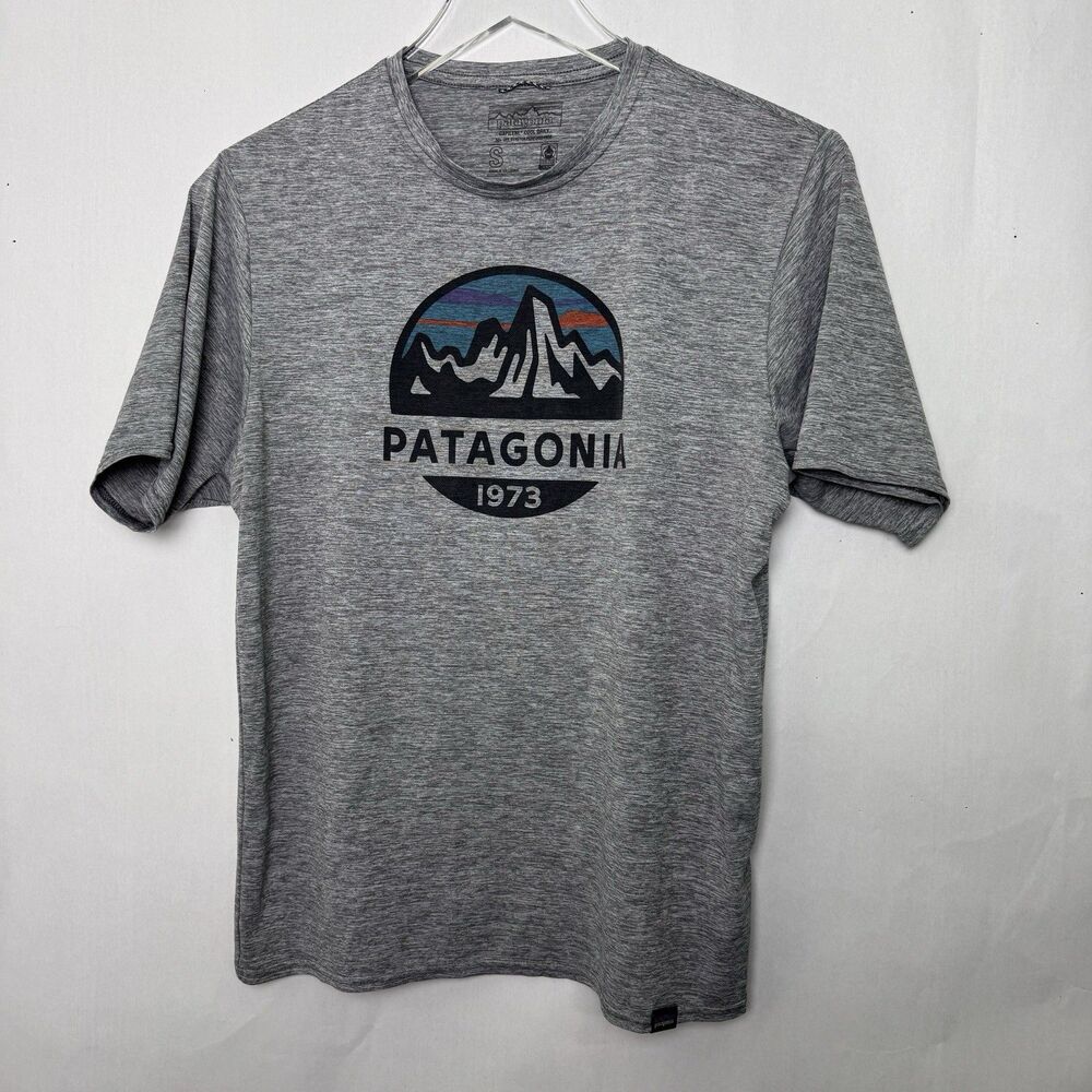 Patagonia Shirt Mens small Capilene Cool Daily UPF 50 Performance Stretch